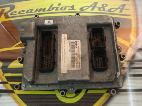 Centralita del motor IVECO STRAILS 0281020048 BOSCH 504122542