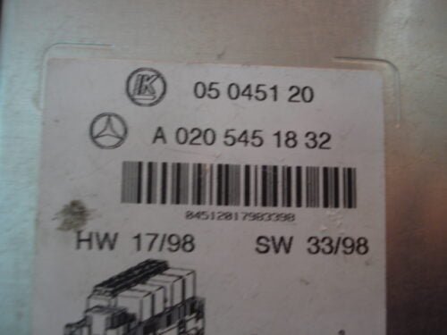 Caja de fusibles Mercedes-Benz W220  A0205451832 05045120