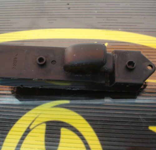 Botonera Elevalunas Mitsubishi Galant MR252818 C8D-D240M 2268D6