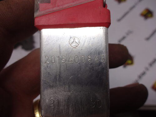 2015400845 Relé de protección contra sobretensiones Mercedes-Benz 2015400845