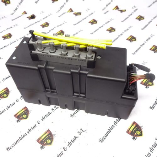 2208000548 (05) 0132006361 Bomba cierre centralizado Mercedes-Benz W220 2208000548 (05) 0132006361