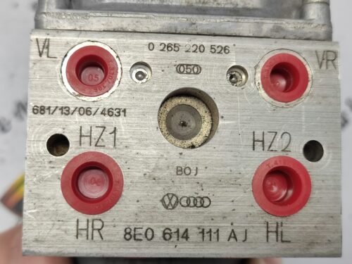 ABS Audi A4 VW Passat 8E0614111AJ 8EO614111AJ 0273004358 0265220526