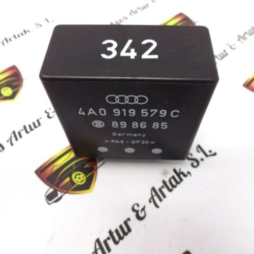 Relé / Relais / Rele / Relay / VW Volkswagen Audi 100 80 4A0919579C 898685