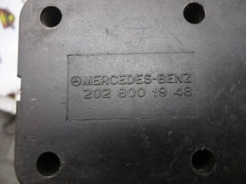 Bomba cierre centralizado Mercedes-Benz W202 2028001948 202 800 19 48