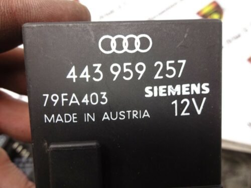 Elevalunas relé Audi Nr. 285 443 959 257 443959257 79FA403 SIEMENS