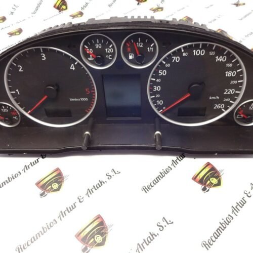 Cuadro de instrumentos Audi A6 4B0920933G VDO 110080128001 4BO920933G