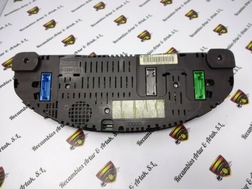 Cuadro de instrumentos Audi A6 4B0920933G VDO 110080128001 4BO920933G