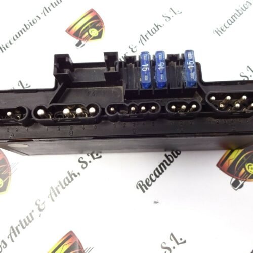 Control de alimentación de la unidad Mercedes-Benz E-Class W210 A2105400472