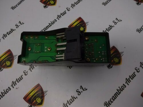 Botonera Elevalunas Mazda 323F BC1D66350A BC1D 66 350A OMRON C8H-D62A