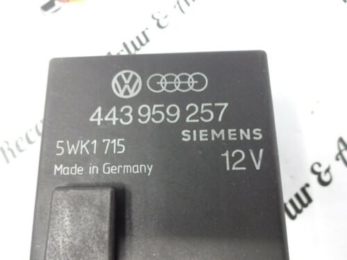 Elevalunas relé Audi Nr. 285 443 959 257 443959257 SIEMENS 5WK1715
