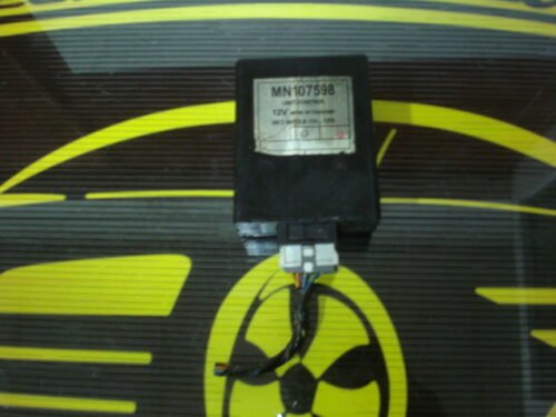 Centralita  control unit Mitsubishi L200 Sport  MN107598  12V