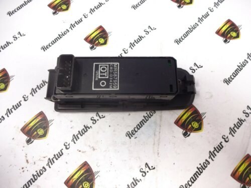 Botonera elevalunas Mitsubishi Colt MR587959 C8D-D342M