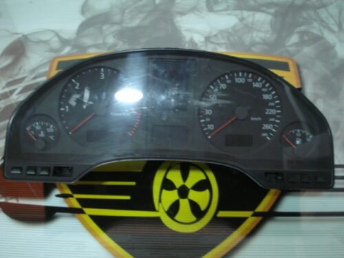 DSC06141 Cuadro de instrumentos Audi A8 4D0919033BC 4DO919033BC 110008904004