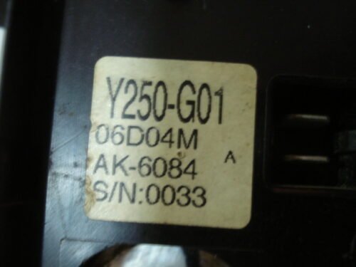 BSI Caja de fusibles Ssangyong REXTON Y250-G01 06D04MAK Y250G01