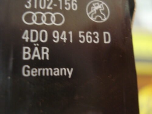 DSC06408 Niebla interruptor Audi A8 4D0941563D 4DO941563D