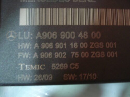 Caja de fusibles Mercedes Sprinter A9069004800 A9069011600 A9069027500