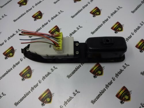 Botonera Elevalunas Nissan Serena C23M 809511C710 80951 1C710