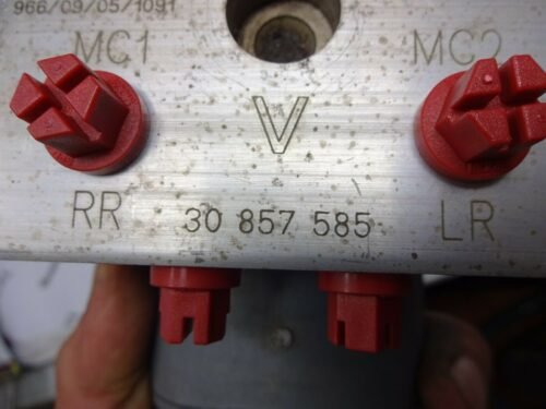 ABS VOLVO V40 S40 0265216462 30857585 0273004224 30 857 585