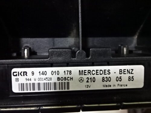 Clima panel de control Mercedes E W210 2108300585 210 830 05 85 9140010178