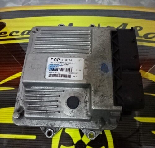 Centralita del motor SUZUKI WAGON FGP 55192498 MJD6JOS2 7160002801