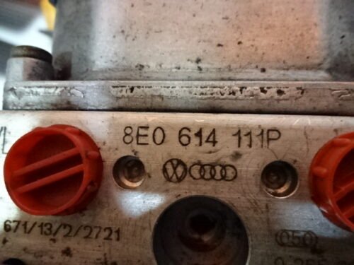 ABS VW Passat Audi A4 8E0614111P 8EO614111P 0265220438 0273004133