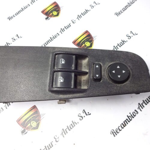 Botonera elevalunas Fiat Grand Punto 735380453 610473 735423372 610739