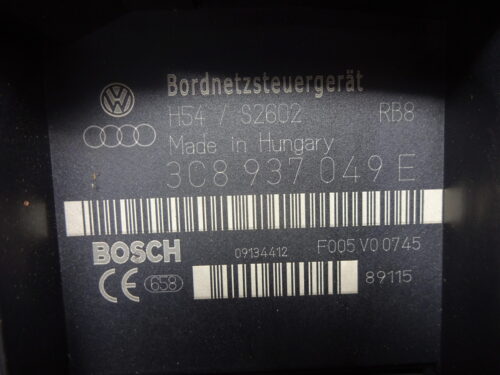 3C8937049E Red unidad de control VW Passat Golf Caddy Touran 3C8937049E F005V00745