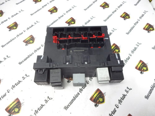 3C8937049E Red unidad de control VW Passat Golf Caddy Touran 3C8937049E F005V00745