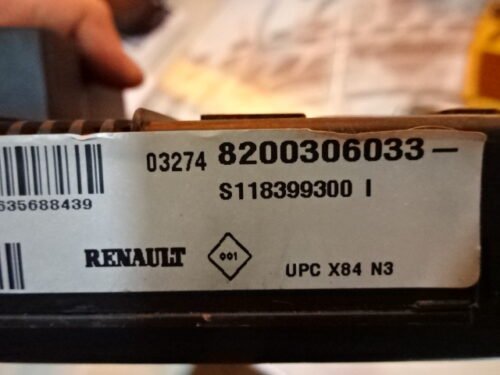 Caja de fusibles Renault Megane Scenic S118399300I S118399300 I 8200306033