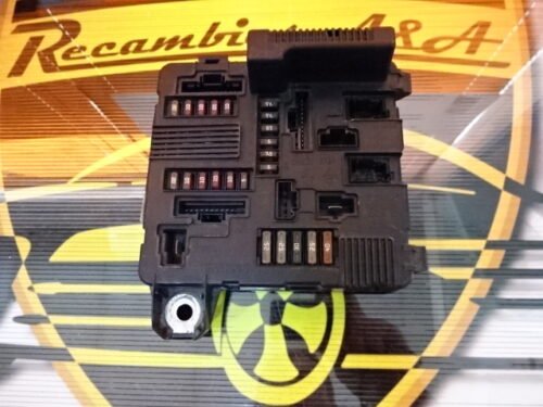 Caja de fusibles Renault Megane Scenic S118399300I S118399300 I 8200306033