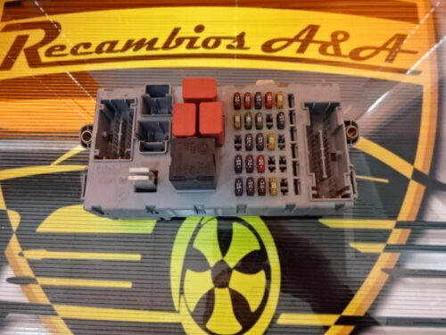 51733921 CPL 51733921CPL 51734379 501210050070 Caja de fusibles FIAT 51733921 CPL 51733921CPL 51734379 501210050070