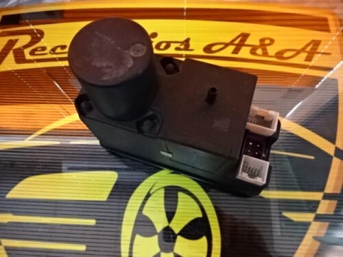 4A0862257B 4AO862257B 4A0 862 257 B Bomba cierre centralizado Audi A4 4A0862257B 4AO862257B 4A0 862 257 B