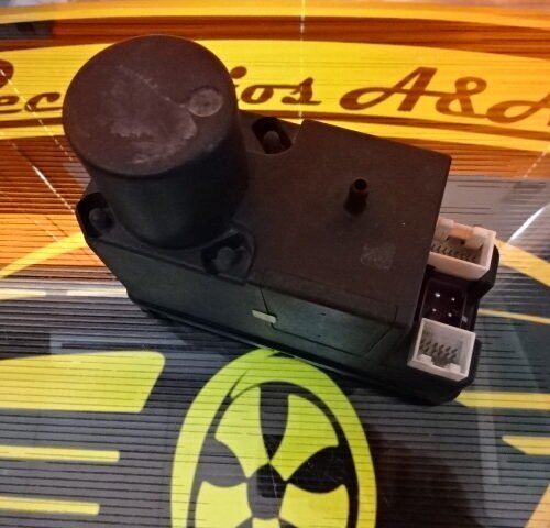 4A0862257B 4AO862257B 4A0 862 257 B Bomba cierre centralizado Audi A4 4A0862257B 4AO862257B 4A0 862 257 B