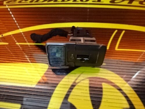 Interruptor conexión USB Fiat Croma 735455190 A653