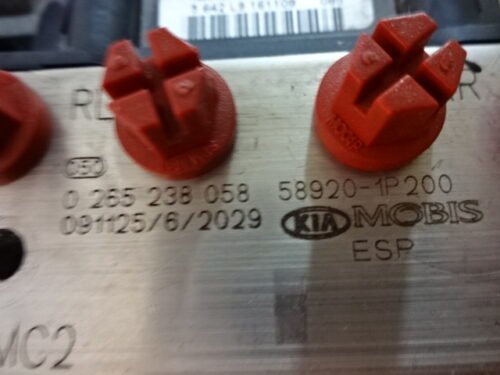 ABS Kia Venga 589201P200 58920-1P200 0265951240 0265238058