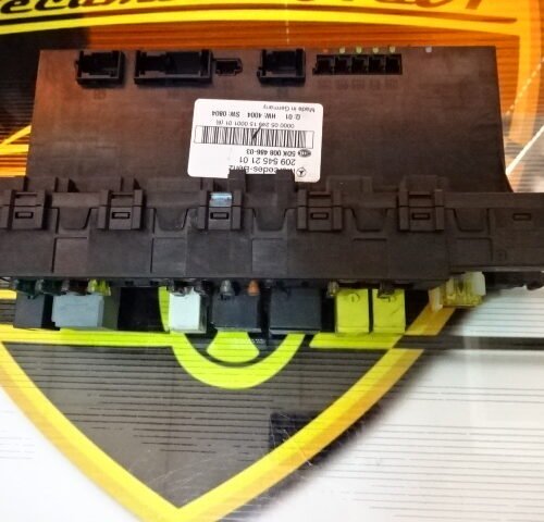 2095452101 5DK008486-03 SAM Caja de fusibles Mercedes W203 2095452101 5DK008486-03
