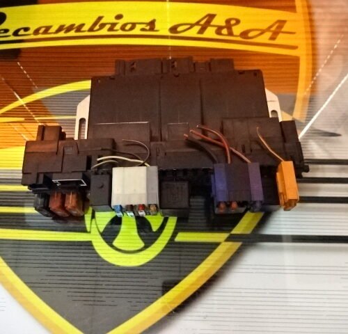 A0265455332 05045122 Caja de fusibles Mercedes W220 A0265455332 05045122