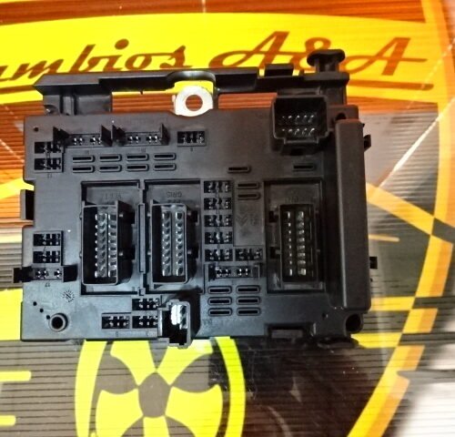 9643537880 BSM Caja de fusibles Citroen Peugeot BSM -B5 9643537880