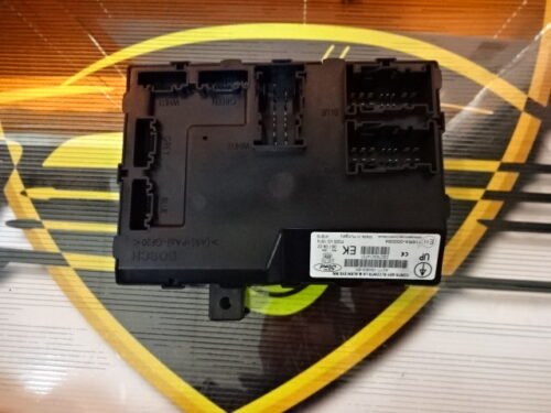Caja de fusibles FORD FIESTA AV1T15K600EK AV1T-15K600-EK F005VO1574