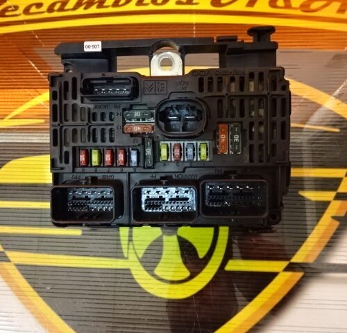 9657718680 S118983005K Caja de fusibles Peugeot 807 Citroen 9657718680 S118983005K BSM-L05-00