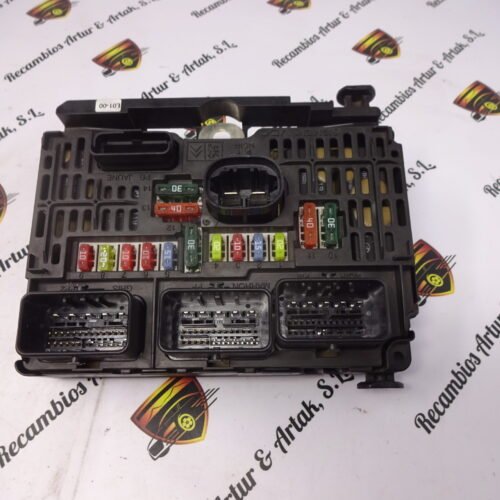 9656593780 S118983001M Caja de fusibles Citroën Peugeot BSM-L01-00 9656593780 S118983001M