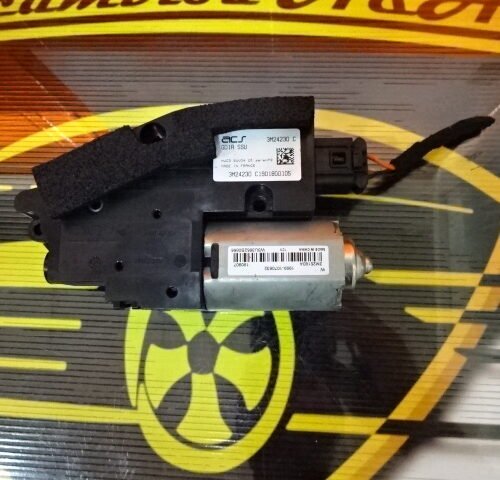 Motor techo NISSAN QASHQAI  3M24230C 3M25180A  3M24230