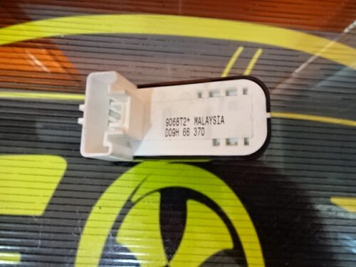 Botonera Elevalunas  Mazda 2 D09H66370 D09H 66 370