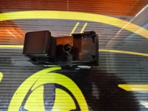 Botonera Elevalunas  Mazda 2 D09H66370 D09H 66 370