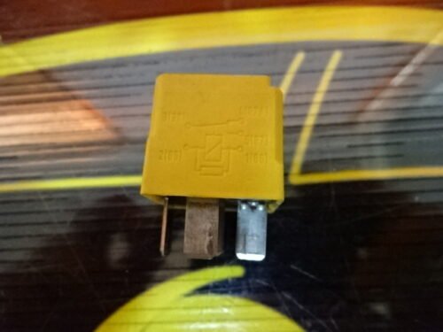 Relé  Rele Mercedes Smart A0009828323 4RD007794-51