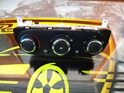 Clima panel de control  RENAULT CAPTUR 272704701R