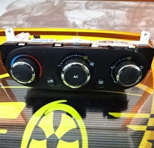 Clima panel de control  RENAULT CAPTUR 272704701R