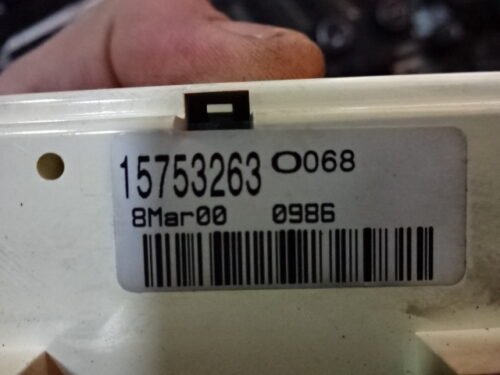 Clima panel de control  Chevrolet 15753263 16234630 O068 8MAR00 0986
