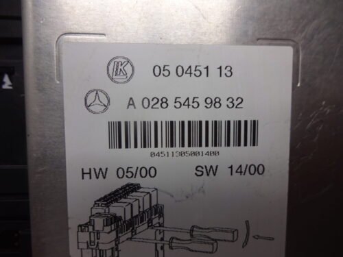 BSI Caja de fusibles Mercedes w220 A0285459832 05045113
