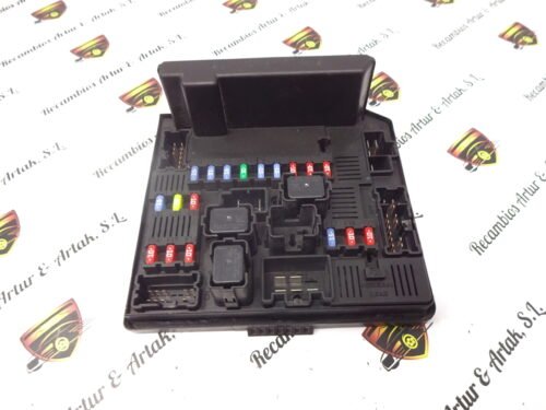 284B7JD00B 284B7 JD00B Caja de fusibles Nissan Qashqai 284B7JD00B 284B7 JD00B